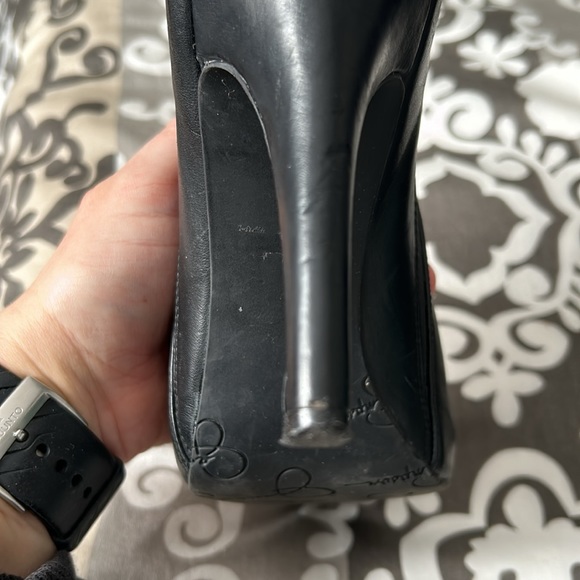 Jessica Simpson Heeled Booties. Size 7. - Picture 8 of 9